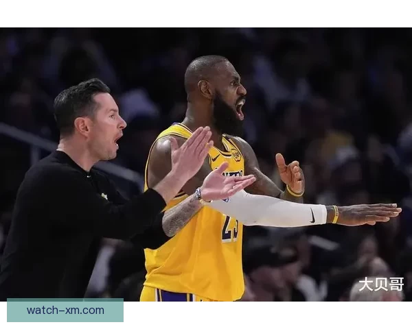 湖人全队互换球衣欢乐训练 东詹带头笑声不断 雷迪克透露卢卡对禁赛感到失望