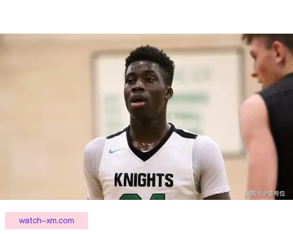 字母弟弟亚历克斯回忆生涯首秀：梦想成真一刻令人难以置信